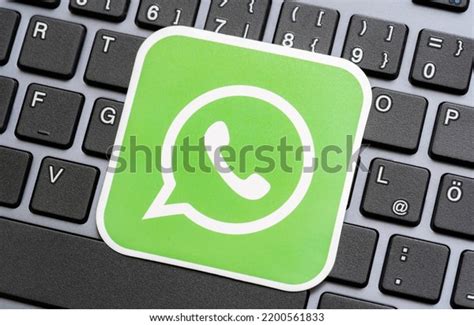 เกี่ยวกับ WhatsApp Web และ Desktop .